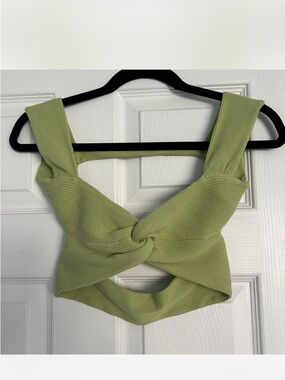 Knot Front Ribbed Crop Top - Light Green
